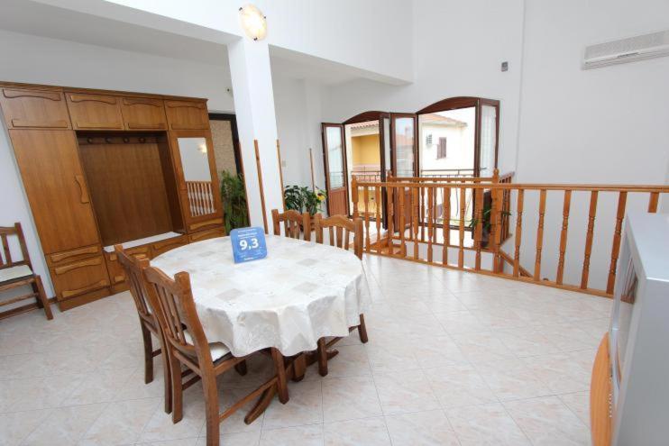 Apartments Fabris โรวีน ภายนอก รูปภาพ